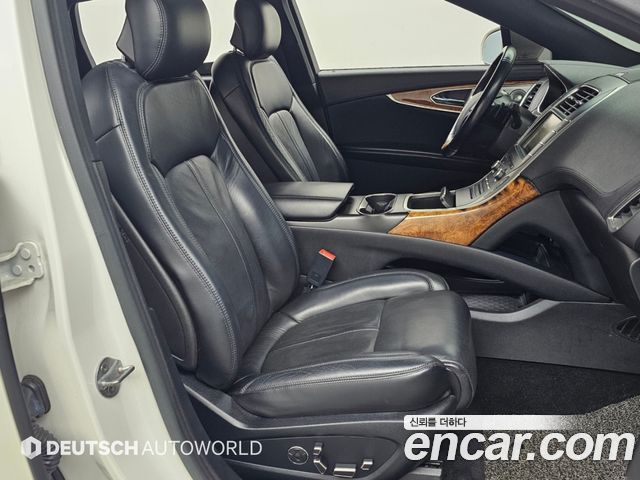 Lincoln MKX 2016 — photo 8
