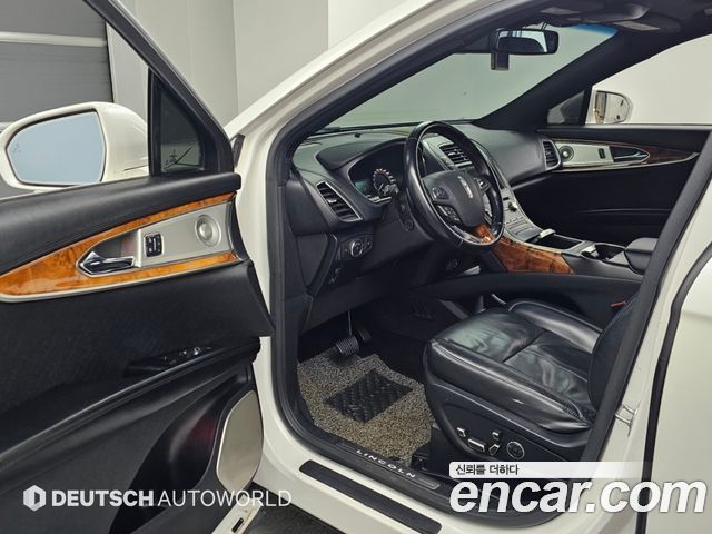 Lincoln MKX 2016 — photo 9
