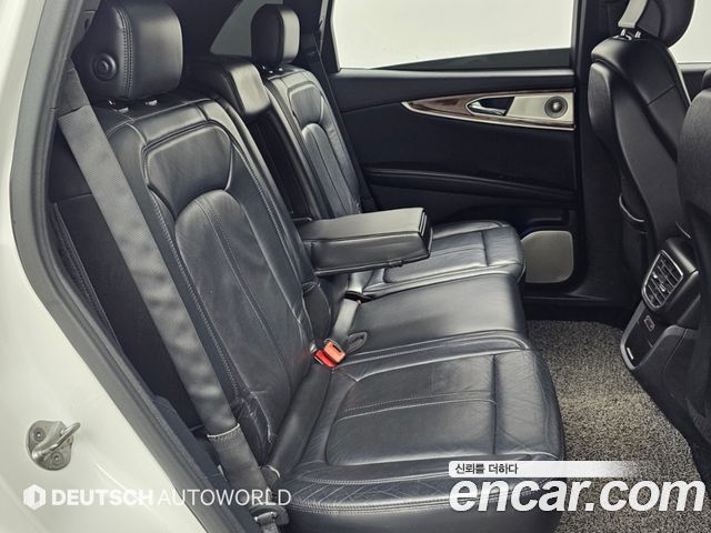 Lincoln MKX 2016 — photo 10