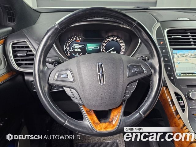 Lincoln MKX 2016 — photo 11