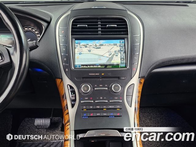 Lincoln MKX 2016 — photo 12