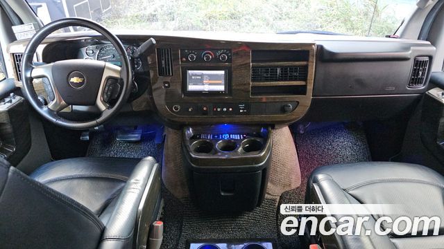 Chevrolet Express Van 2014 — photo 7