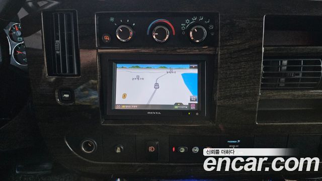 Chevrolet Express Van 2014 — photo 12