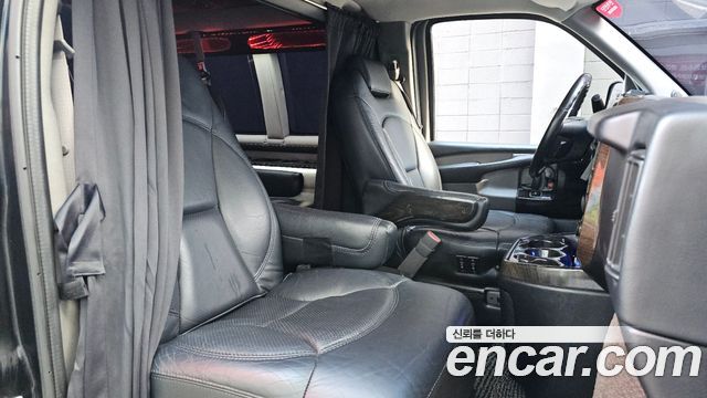 Chevrolet Express Van 2014 — photo 18