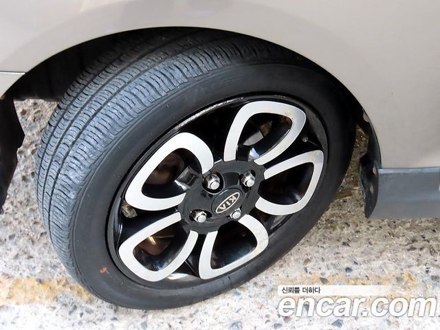 Kia morning 2011 — photo 18