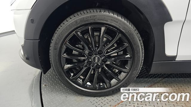 Mini Clubman 2024 — photo 5
