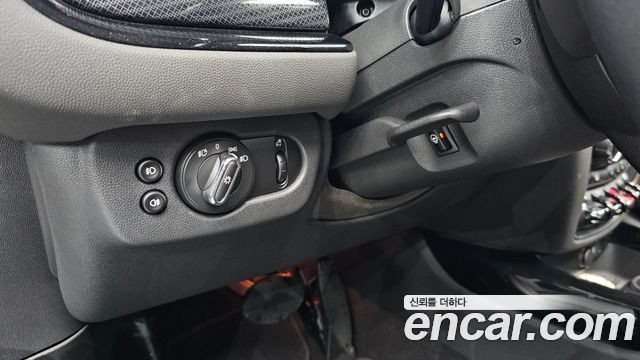Mini Clubman 2024 — photo 22
