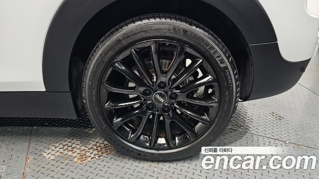 Mini Clubman 2024 — photo 7