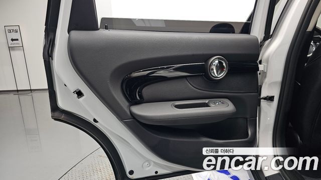 Mini Clubman 2024 — photo 15