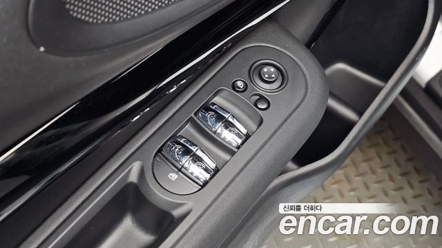 Mini Clubman 2024 — photo 31