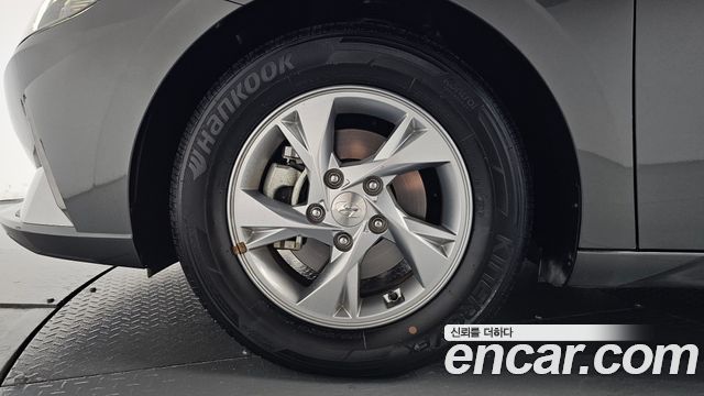Hyundai AVANTE 2021 — photo 5