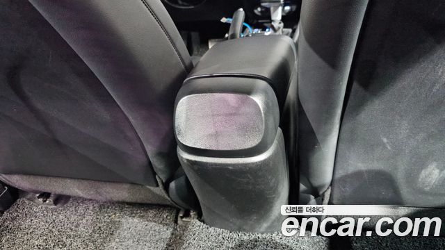 Hyundai AVANTE 2021 — photo 31