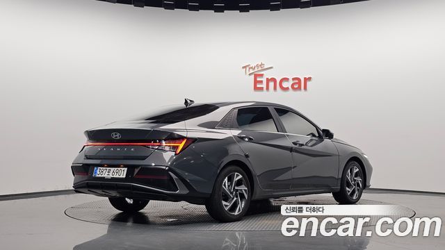 Hyundai AVANTE 2026 — photo 2
