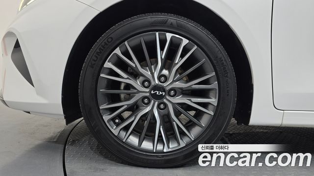 Kia K3 2024 — photo 5