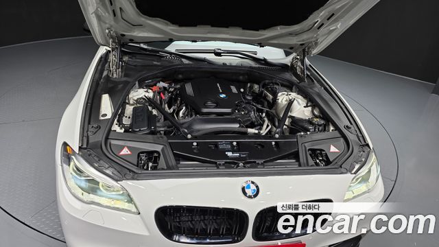 BMW 5-Series 2016 — photo 6