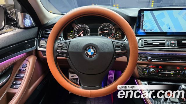 BMW 5-Series 2016 — photo 19