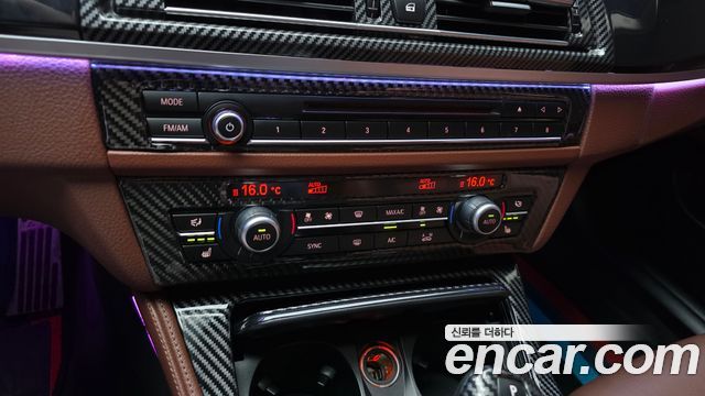 BMW 5-Series 2016 — photo 23