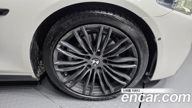 BMW 5-Series 2016 — photo 7