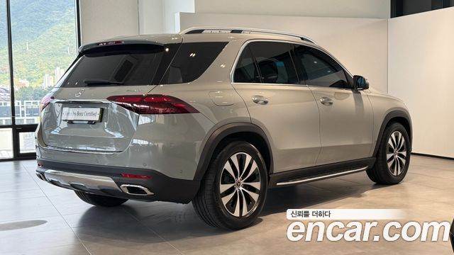 Mercedes-Benz GLE-Class 2026 — photo 4