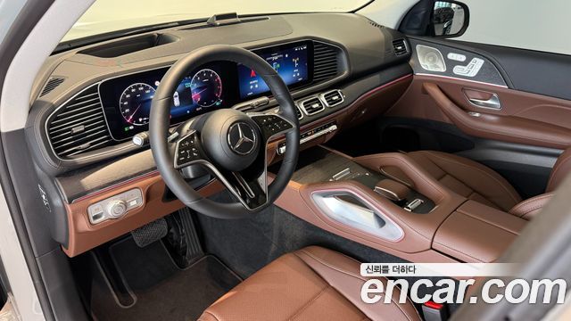 Mercedes-Benz GLE-Class 2026 — photo 12