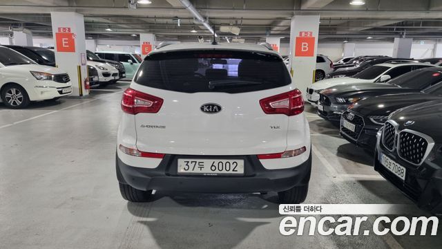 Kia Sportage 2012 — photo 3