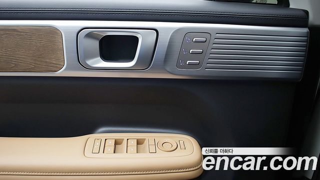 Hyundai Santafe 2025 — photo 16