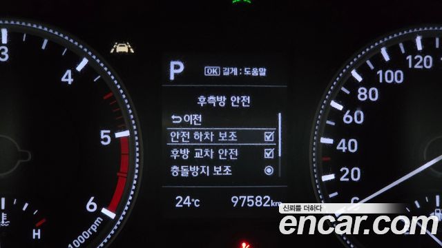 Hyundai Santafe 2019 — photo 22