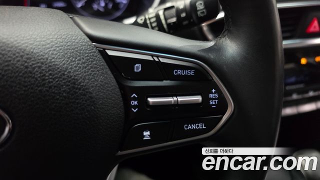 Hyundai Santafe 2019 — photo 23