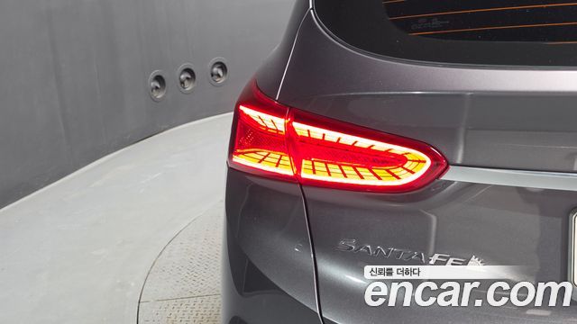 Hyundai Santafe 2019 — photo 9