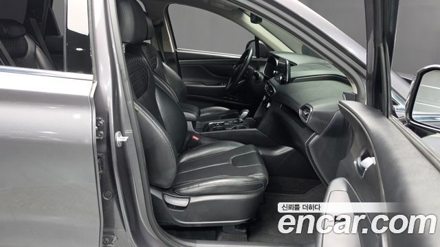 Hyundai Santafe 2019 — photo 16