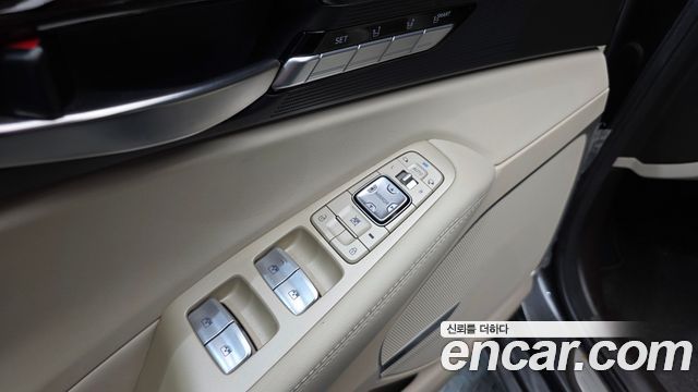 Genesis EQ900 2018 — photo 19