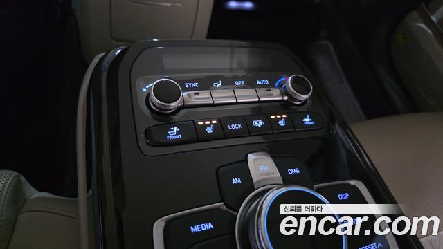Genesis EQ900 2018 — photo 29