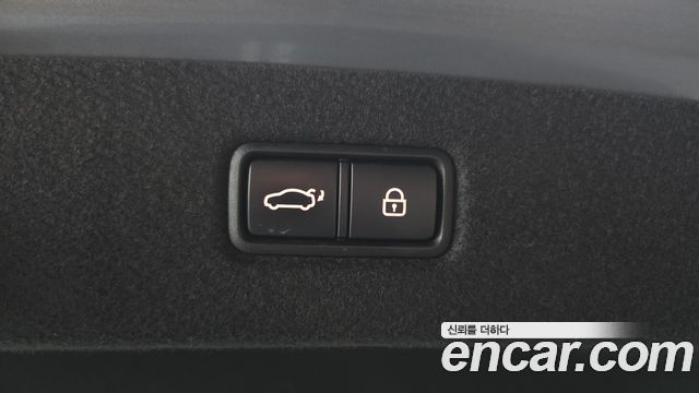 Genesis EQ900 2018 — photo 31