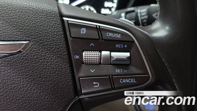 Genesis EQ900 2018 — photo 32