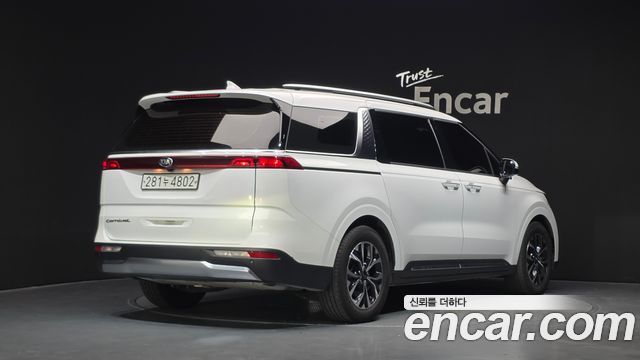 Kia Canival 2021 — photo 2