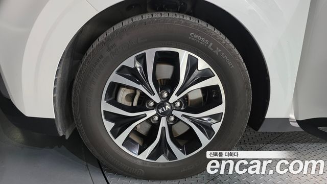 Kia Canival 2021 — photo 5