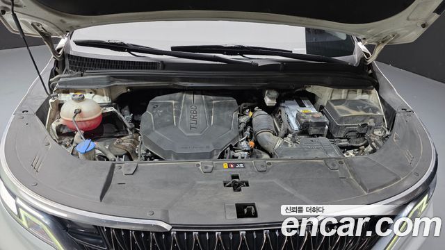 Kia Canival 2021 — photo 6