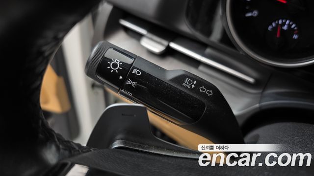 Kia Canival 2021 — photo 13