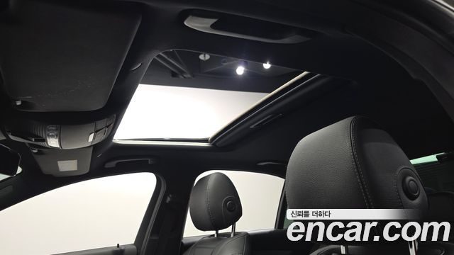 Mercedes-Benz E-Class 2021 — photo 24