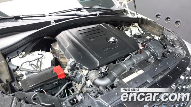 Land Rover Range Rover Velar 2019 — photo 6