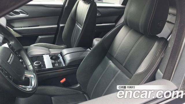 Land Rover Range Rover Velar 2019 — photo 28