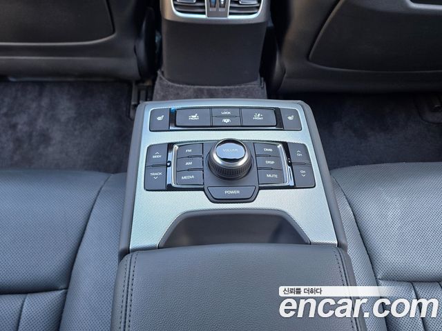Genesis G80 2020 — photo 10