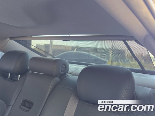 Genesis G80 2020 — photo 11