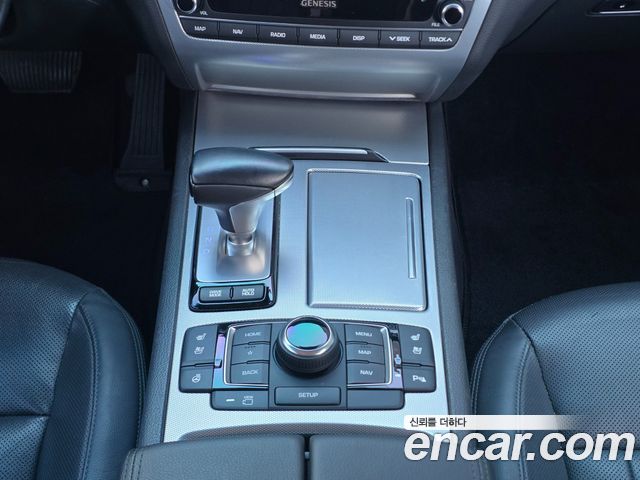 Genesis G80 2020 — photo 14