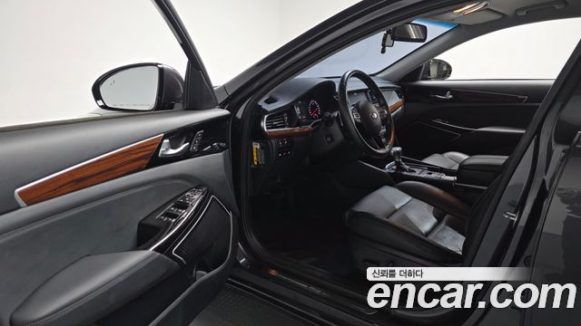 Kia K7 2017 — photo 13