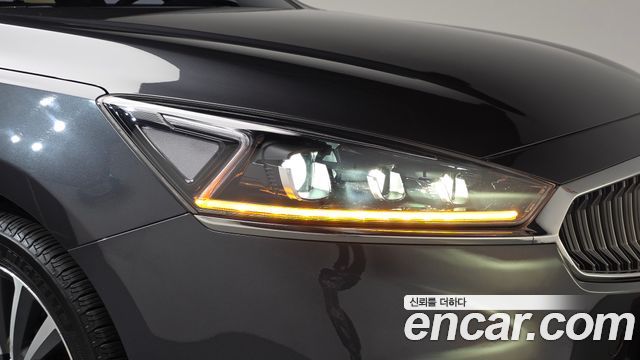 Kia K7 2017 — photo 8