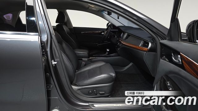 Kia K7 2017 — photo 16