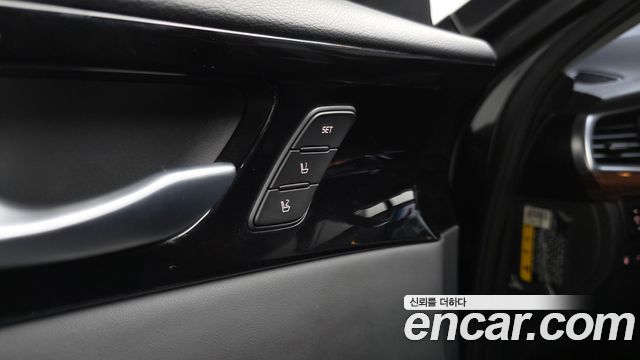 Kia K7 2017 — photo 27