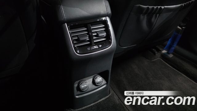 Kia K7 2017 — photo 31