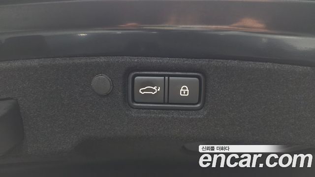 Kia K7 2017 — photo 39